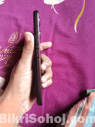 Vivo y 18